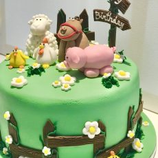 Animal Farm themed cake
